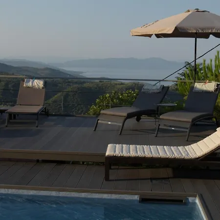 Pacithea Villas فيلة Miléai