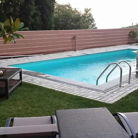 فيلة Pacithea Villas
